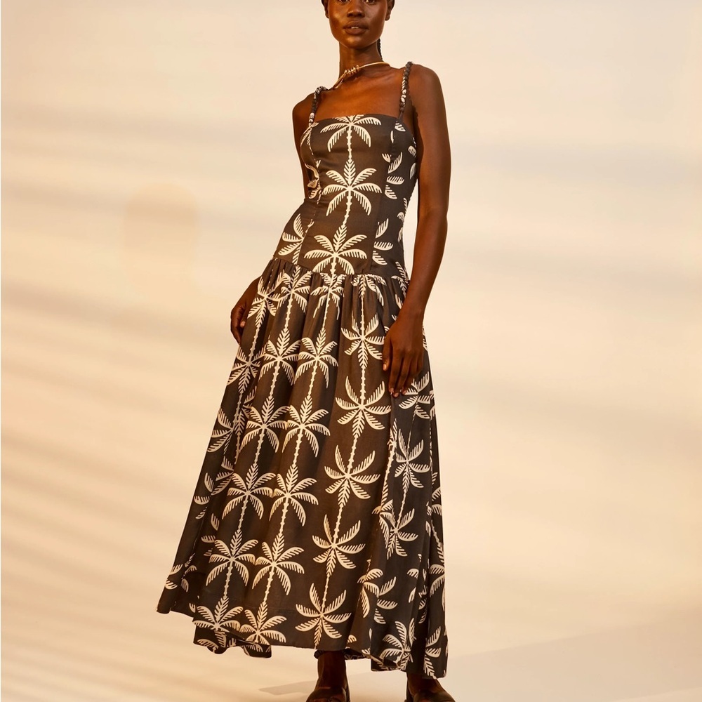 Sleeveless Black Palm-Print Midi Dress